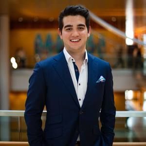 Meet your Posher, Jonathan